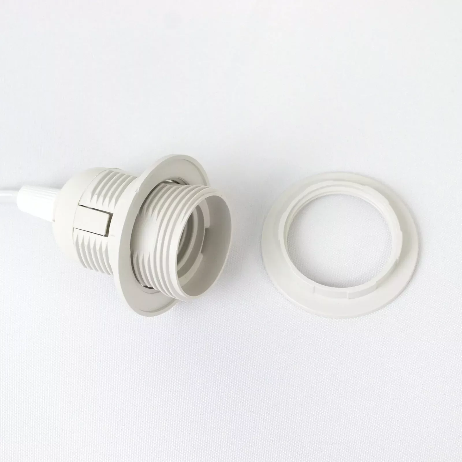 3 Pack E27 Light Socket with 6ft Plug-in Cord, On/Off Switch, 150W Max, US Plug, White – Ideal for Pendant Lights, Workspaces, Kitchen, and Home Lighting