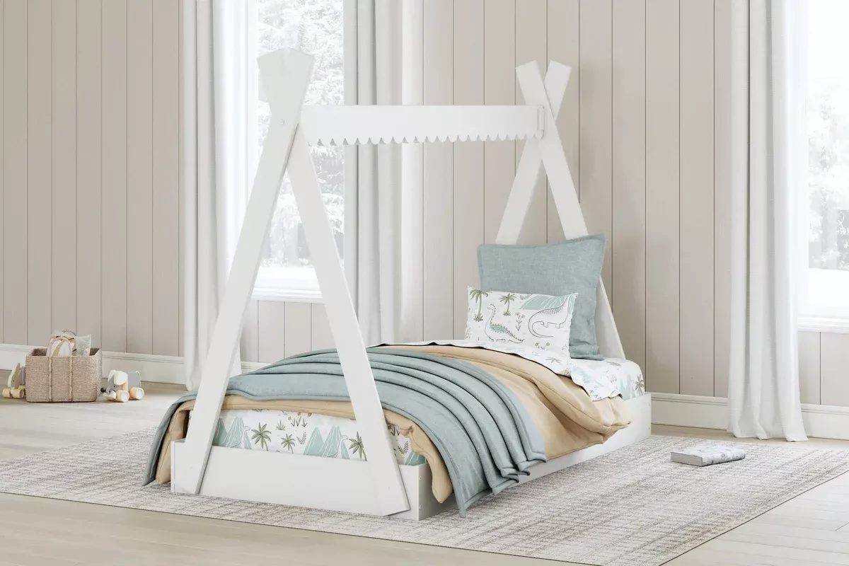 Ashley Express - HallitynTent Complete Bed In Box