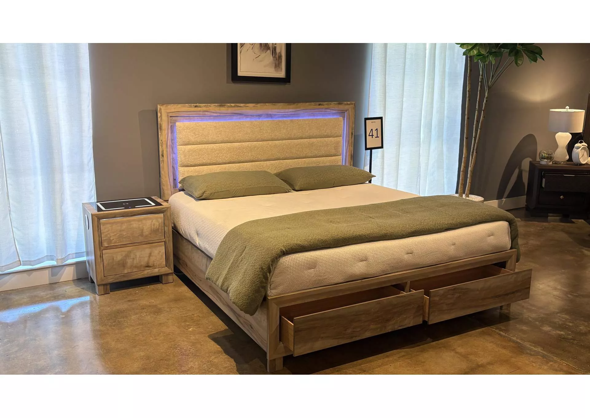 CALLIE BROWN FULL BED