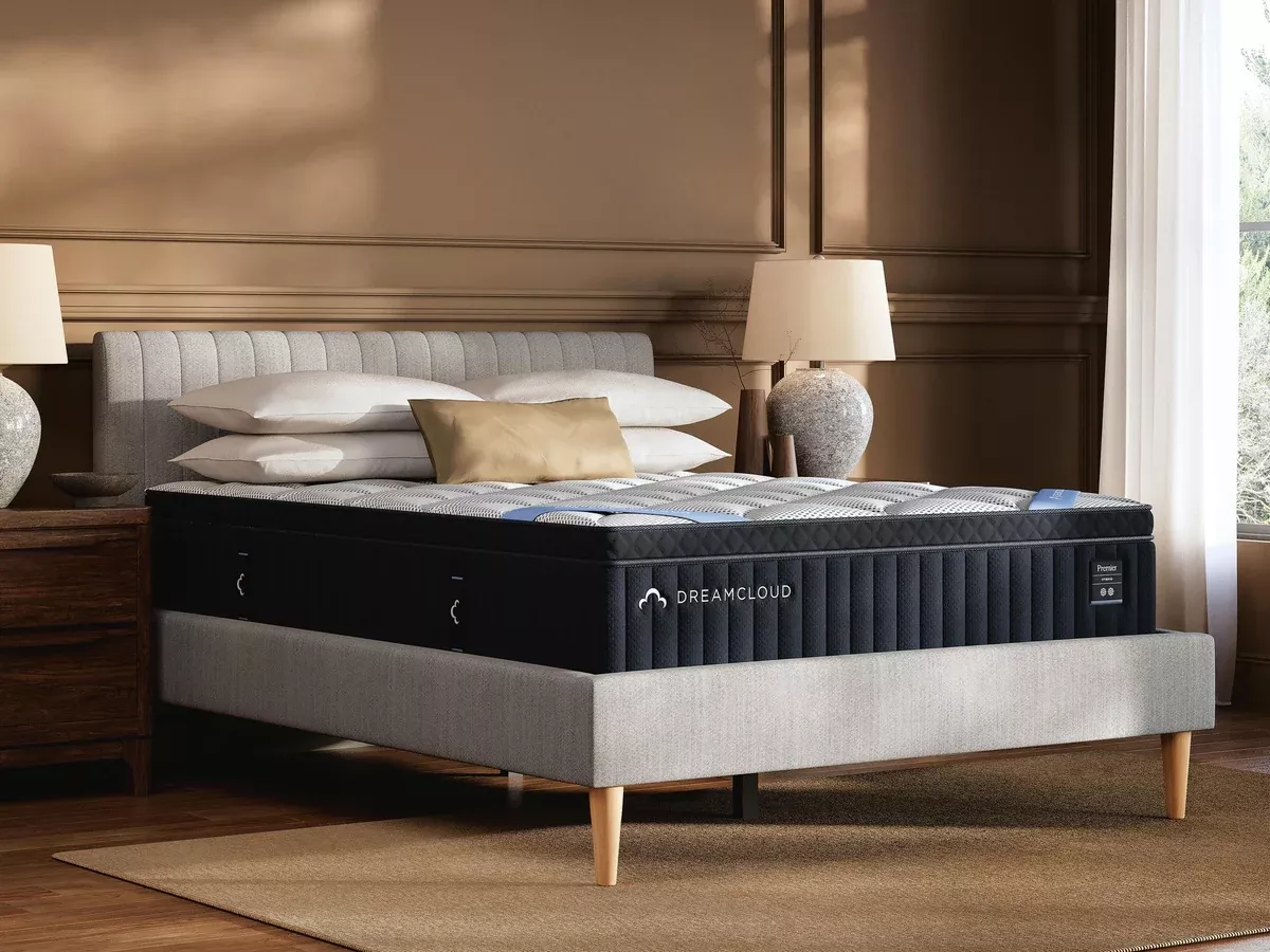 Dreamcloud Premier HybridMattress