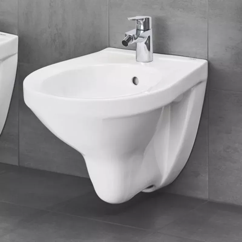 Grohe Bau Ceramic wall-mounted bidet