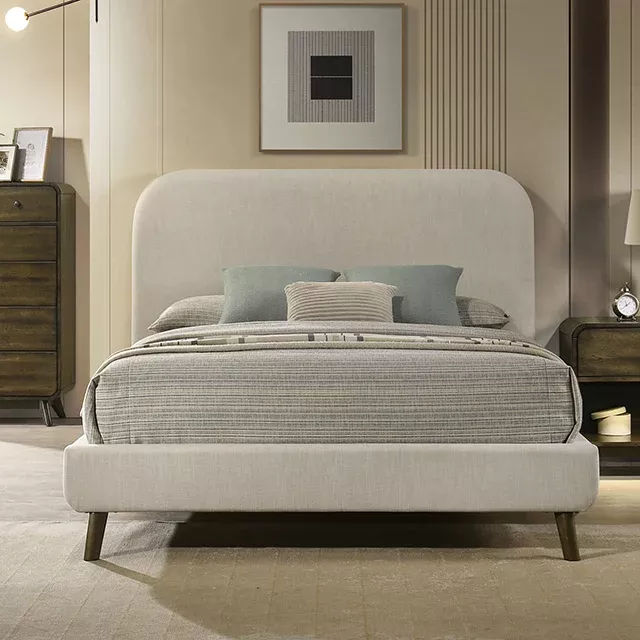Heswall - 4 Pc Queen Bedroom Set