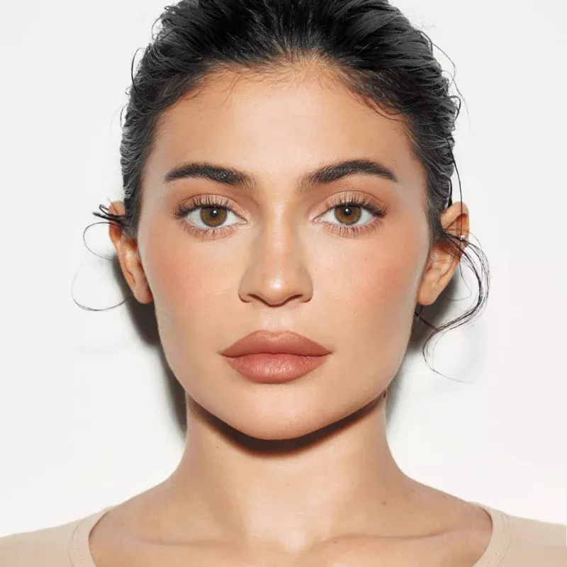 Kylie's Concealer Campaign Look Bundle