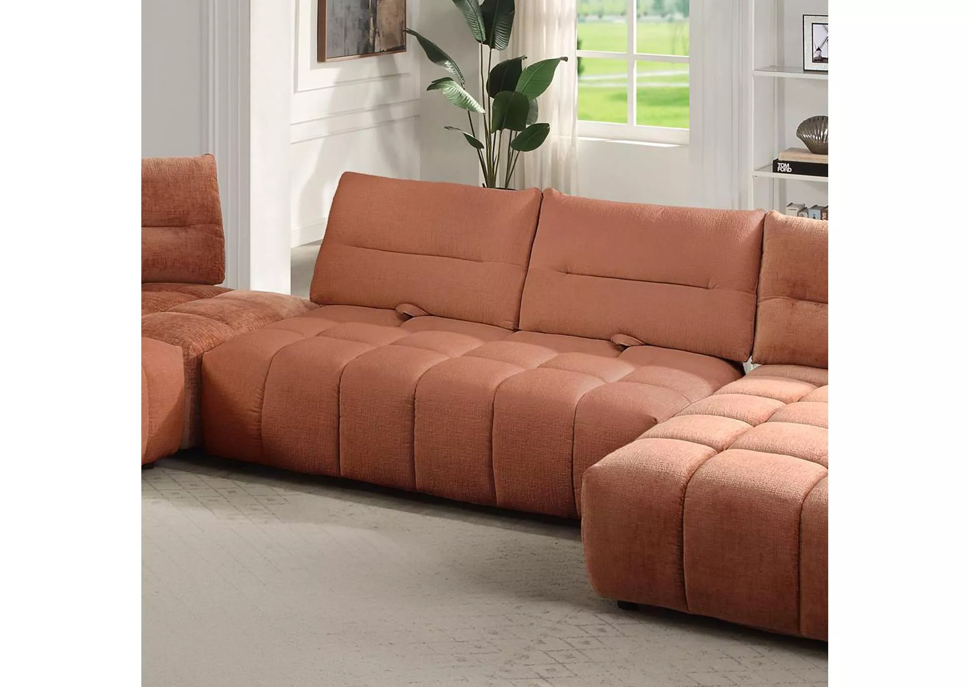 Loanna Moludar - Loveseat