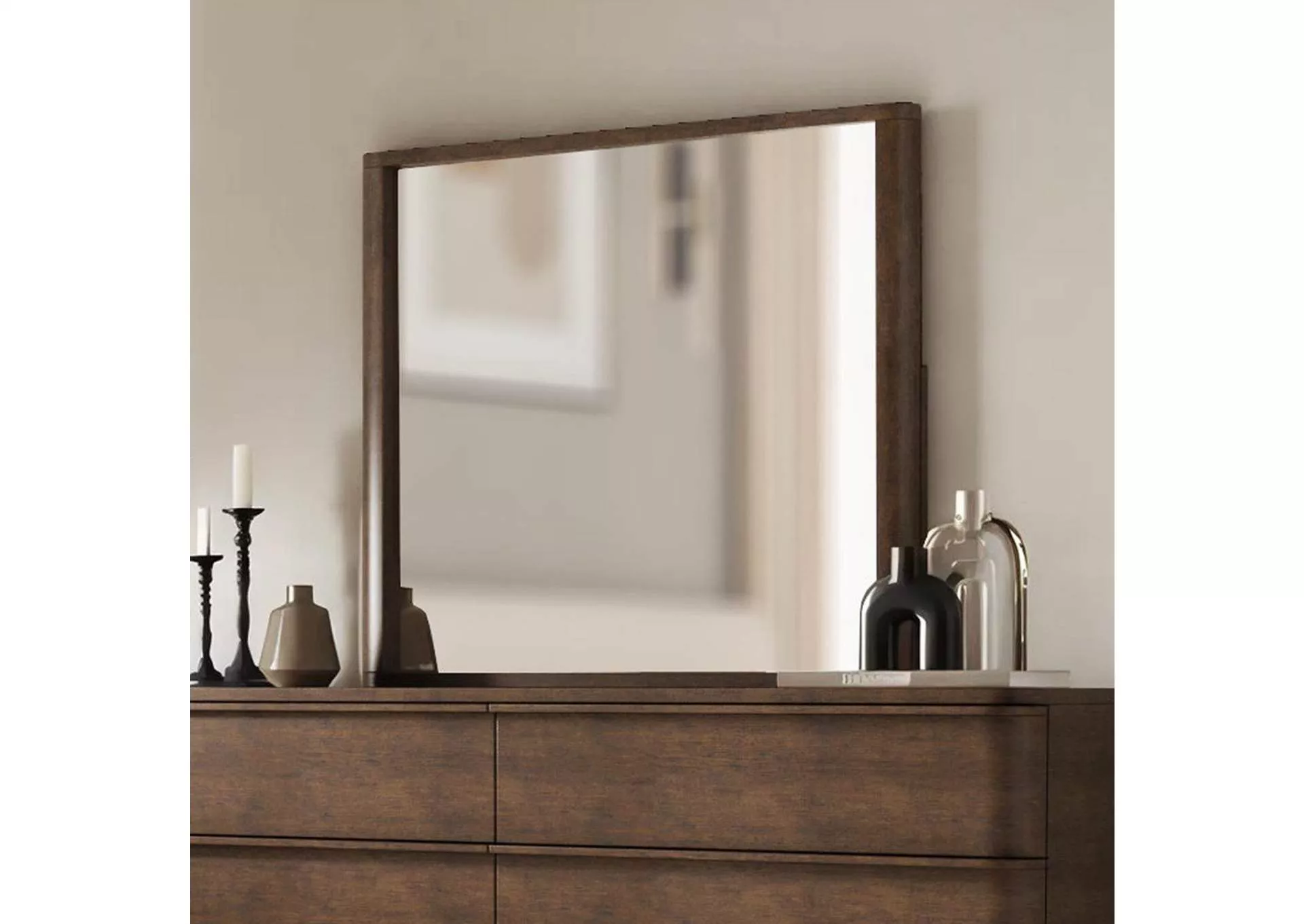 Zoey Mirror